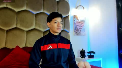 Snapshot of tony_petrov chatting on June 7, 2026, 1:59 pm tony_petrov online show from June 7, 2026, 1:59 pm