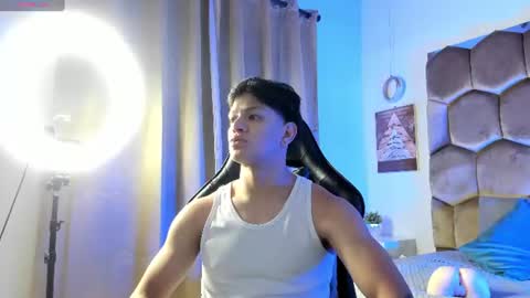 Snapshot of tony_petrov chatting on July 4, 2026, 4:18 am tony_petrov online show from July 4, 2026, 4:18 am