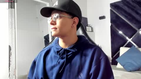 Snapshot of tony_petrov chatting on July 9, 2026, 5:11 am tony_petrov online show from July 9, 2026, 5:11 am