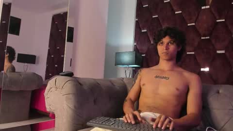 Snapshot of tonybenedetti chatting on January 14, 2026, 7:41 pm Tony Benedetti online show from January 14, 2026, 7:41 pm