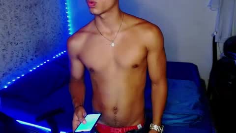 Snapshot of tonydesire_ chatting on May 28, 2026, 8:06 pm tonydesire_ online show from May 28, 2026, 8:06 pm