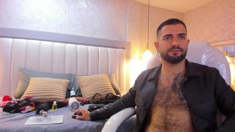 Snapshot of tonylatino_ chatting on February 14, 2026, 1:08 pm Tony online show from February 14, 2026, 1:08 pm