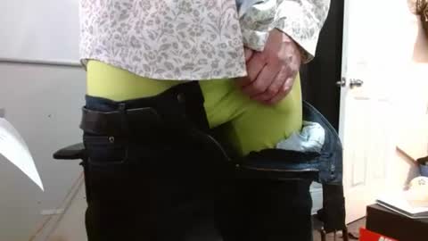 Snapshot of tonytonytony3001 chatting on January 4, 2025, 6:09 am tonytonytony3001 online show from January 4, 2025, 6:09 am