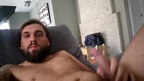 tonytto online show from October 22, 2025, 2:28 pm