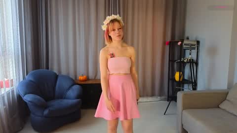 Hey hey Im Megan Pvt open. Im very glad to see you here online show from April 8, 2026, 12:27 pm