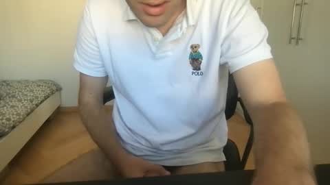 Max online show from September 19, 2025, 6:37 am