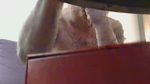 Snapshot of toomuchsmoke chatting on December 12, 2024, 7:52 am toomuchsmoke online show from December 12, 2024, 7:52 am