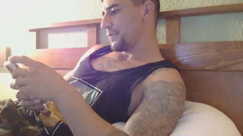 Snapshot of toomuchsmoke chatting on December 23, 2024, 5:22 pm toomuchsmoke online show from December 23, 2024, 5:22 pm