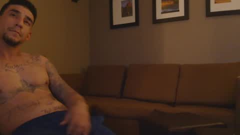 Snapshot of toomuchsmoke chatting on January 7, 2025, 5:54 am toomuchsmoke online show from January 7, 2025, 5:54 am