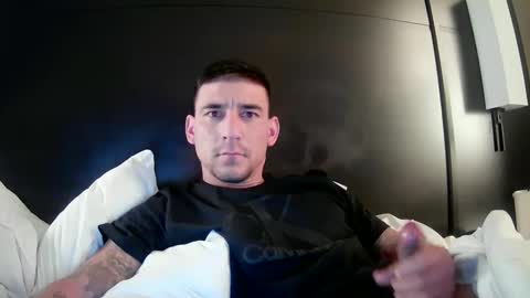 Snapshot of toomuchsmoke chatting on March 2, 2025, 1:05 pm toomuchsmoke online show from March 2, 2025, 1:05 pm