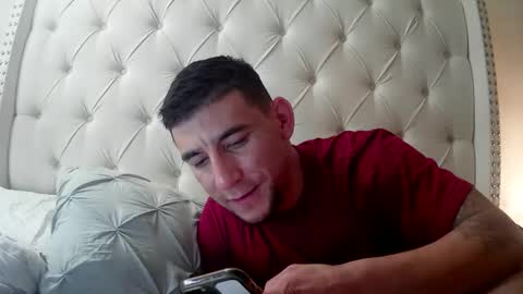 Snapshot of toomuchsmoke chatting on November 7, 2025, 4:23 am toomuchsmoke online show from November 7, 2025, 4:23 am