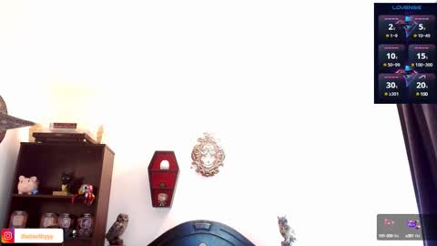 toothyy online show from February 25, 2025, 11:41 am