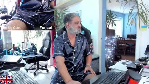 topalphaboss online show from October 3, 2025, 1:30 pm