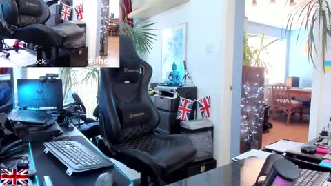 topalphaboss online show from November 28, 2025, 12:52 pm