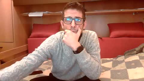 Snapshot of topg84 chatting on February 15, 2025, 5:07 pm Topg84 online show from February 15, 2025, 5:07 pm