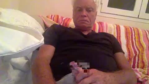 topsurgeon2025 online show from October 21, 2025, 8:53 pm