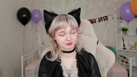 Snapshot of tori_cutie chatting on October 23, 2025, 2:00 am Tori online show from October 23, 2025, 2:00 am