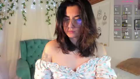 Snapshot of tori_just chatting on July 20, 2026, 5:48 pm tori_just online show from July 20, 2026, 5:48 pm