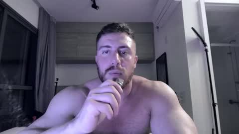 Snapshot of toro_arrapato chatting on January 19, 2025, 2:47 am toro_arrapato online show from January 19, 2025, 2:47 am