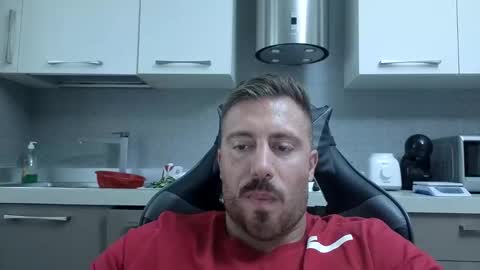 Snapshot of toro_arrapato chatting on June 9, 2026, 10:05 am toro_arrapato online show from June 9, 2026, 10:05 am