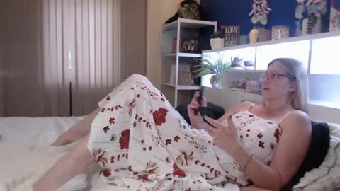 Snapshot of total_aussie_milfs chatting on June 9, 2026, 11:38 pm Milly online show from June 9, 2026, 11:38 pm