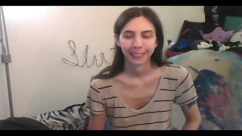 Luna online show from October 6, 2025, 1:47 am