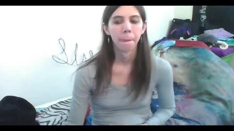 Luna online show from October 27, 2025, 6:06 am