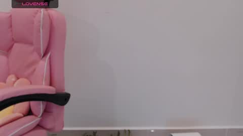 Angelina online show from January 5, 2026, 5:27 pm