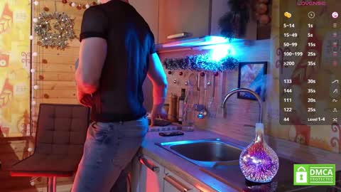 Snapshot of touch_of_eros chatting on December 12, 2024, 6:47 am Paul online show from December 12, 2024, 6:47 am