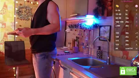 Snapshot of touch_of_eros chatting on December 26, 2024, 6:19 am Paul online show from December 26, 2024, 6:19 am
