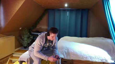 Snapshot of touch_of_eros chatting on February 23, 2025, 1:53 pm Paul online show from February 23, 2025, 1:53 pm