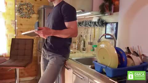 Snapshot of touch_of_eros chatting on February 26, 2025, 11:09 am Paul online show from February 26, 2025, 11:09 am
