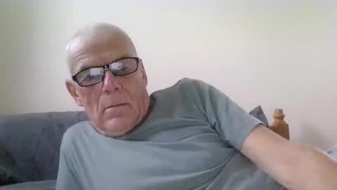 touche5656607203 online show from October 22, 2025, 8:36 am