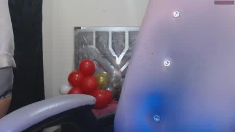 toxca69 online show from May 26, 2026, 7:37 am