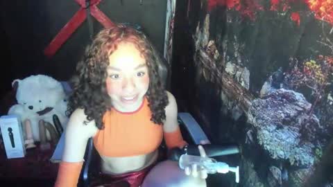 tracy_ks online show from October 9, 2025, 8:51 pm