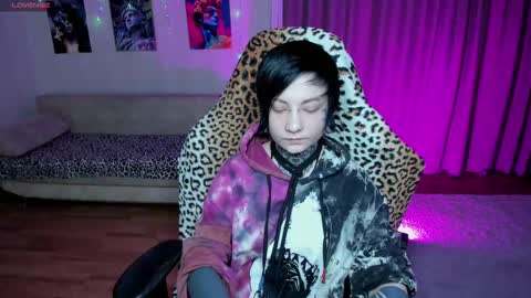 Snapshot of tragedienne_0o chatting on February 20, 2025, 8:03 pm Sanya online show from February 20, 2025, 8:03 pm
