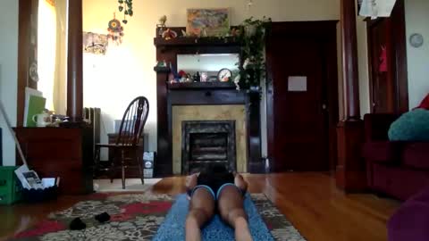 transamoure online show from March 18, 2026, 2:53 pm