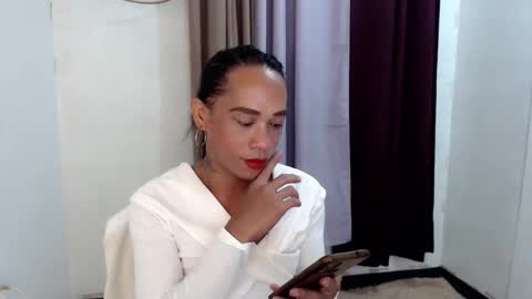 transeugene1990 online show from May 19, 2026, 5:47 am