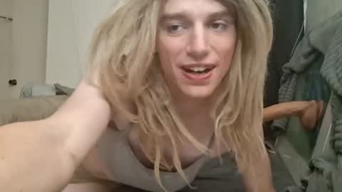 transhottie02 online show from July 18, 2026, 11:25 am