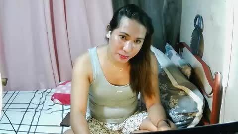 Snapshot of transhottie28 chatting on November 21, 2025, 1:10 pm transhottie28 online show from November 21, 2025, 1:10 pm