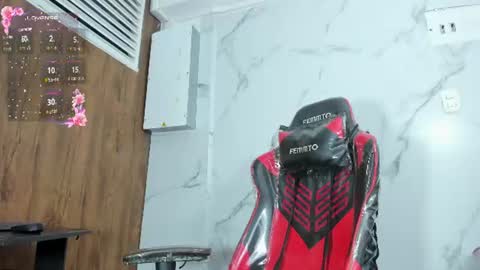 Snapshot of transwhore_ chatting on June 23, 2026, 12:58 pm CLEO online show from June 23, 2026, 12:58 pm