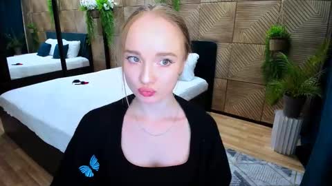 Snapshot of trapofemotions chatting on September 21, 2025, 7:26 pm trapofemotions online show from September 21, 2025, 7:26 pm