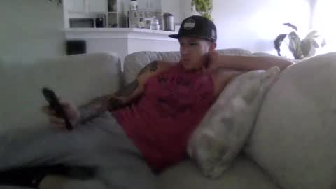 Snapshot of trash_man1989 chatting on January 4, 2025, 8:37 pm trash_man1989 online show from January 4, 2025, 8:37 pm