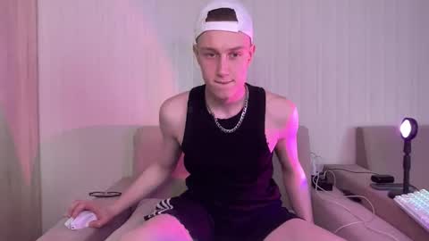 Travis online show from April 13, 2026, 9:15 am