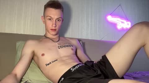 Travis online show from May 21, 2026, 10:00 am