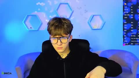 Travis online show from December 1, 2025, 8:36 pm