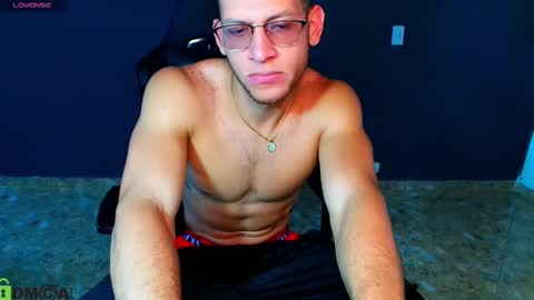 TRAVIS. online show from February 25, 2025, 7:36 pm