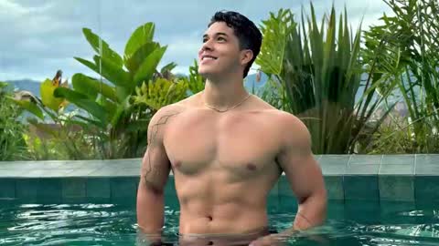 Travis online show from October 27, 2025, 10:58 pm