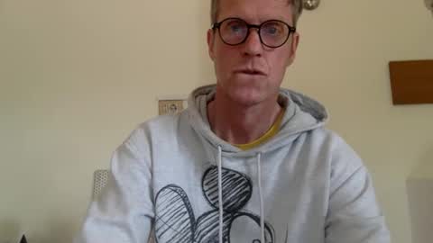 trebo00788 online show from April 4, 2026, 2:03 pm