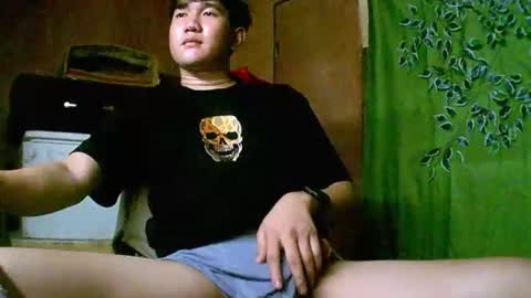 Snapshot of trebz_01 chatting on November 18, 2025, 4:44 pm trebz_01 online show from November 18, 2025, 4:44 pm